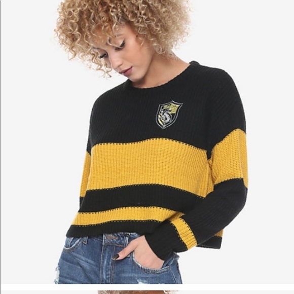 Hot Topic Sweaters - Harry Potter Hufflepuff Quidditch Sweater Size Sm